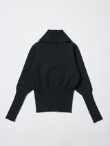 襟付きニット (筆記体ロゴ)