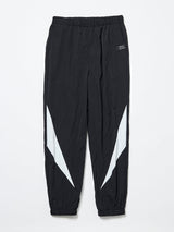 ナイロンジョガーパンツ